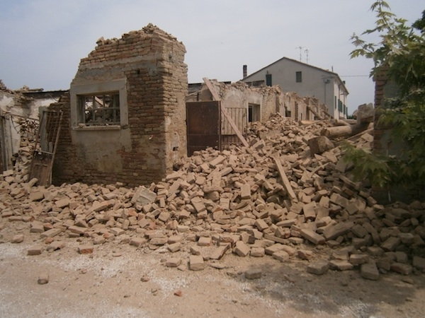 Il Governo si impegna a trasferire le risorse a sostegno degli agricoltori colpiti dal terremoto in Emilia del 20 e 29 maggio 2012
