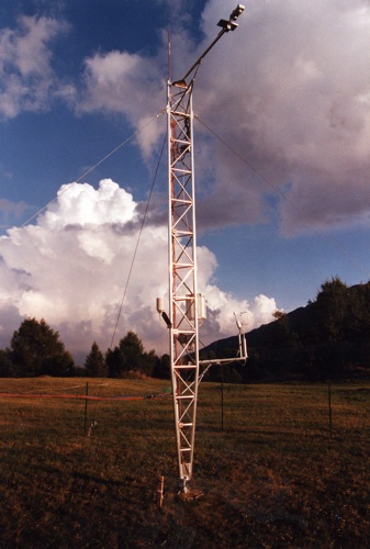 La torre di rilevazione del carbonio alle Viote del Bondone (Tn), dove si è svolto l'incontro