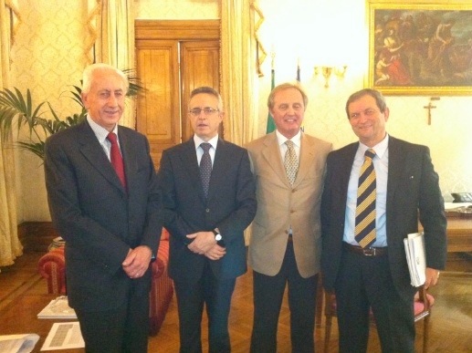 Da sinistra: il vicepresidente Unima Demicheli, il ministro Catania, il presidente Unima Tassinari, il Capo Dipartimento Serino