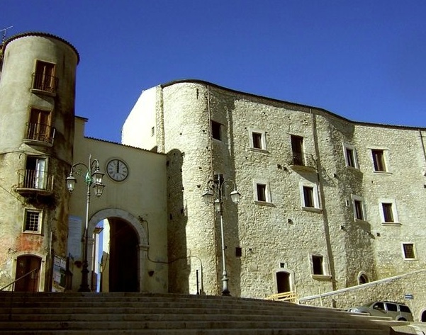 Castello di Taurasi, sede dell'Enoteca regionale Irpina e del Percorso sensoriale del gusto