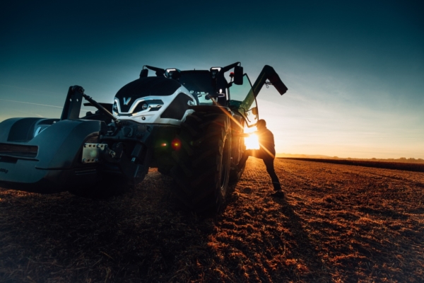 Prove in campo dei trattori Valtra: l'esperienza fa la differenza