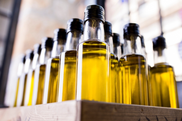 Imbottigliare e vendere l'olio, una guida per gli olivicoltori | foto