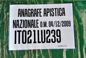 cartello-anagrafe-apistica-nazionale-by-matteo-giusti-agronotizie-jpg