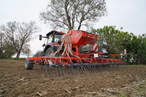 Il tempo &egrave; denaro con la seminatrice Megant 602 R