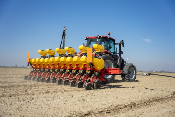 Barbabietola e massima precisione? La risposta &egrave; MaterMacc MS 8230