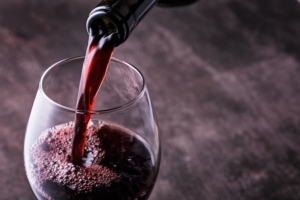 vino-rosso-bicchiere-versato-by-alefat-fotolia-750